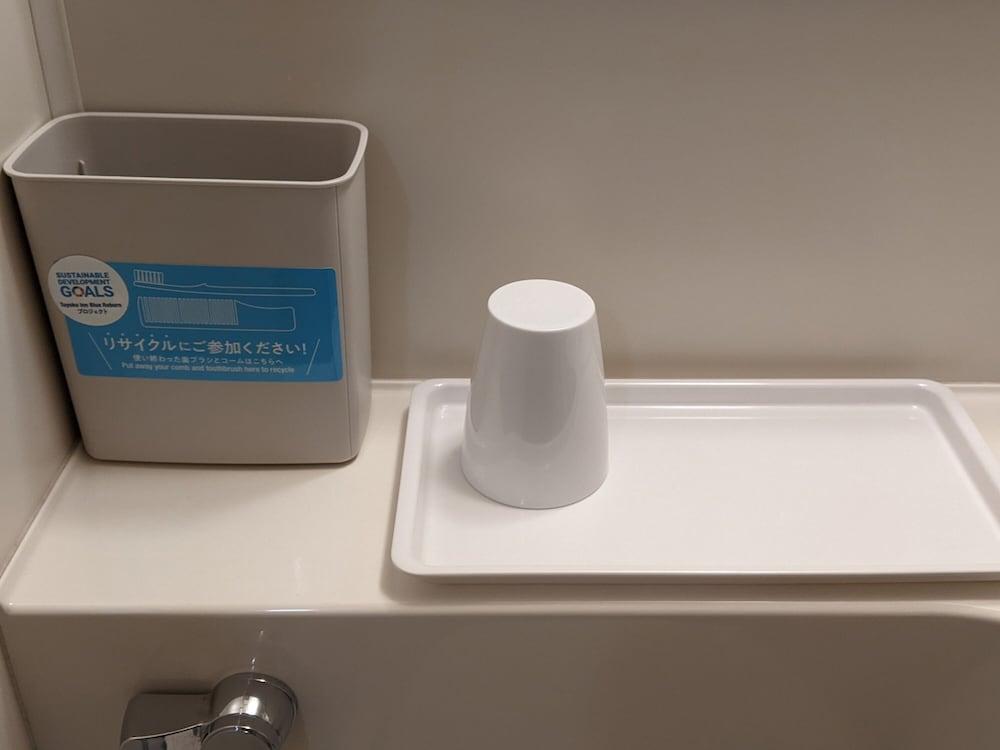 Toyoko Inn Kobe Minatogawa Koen Exterior foto