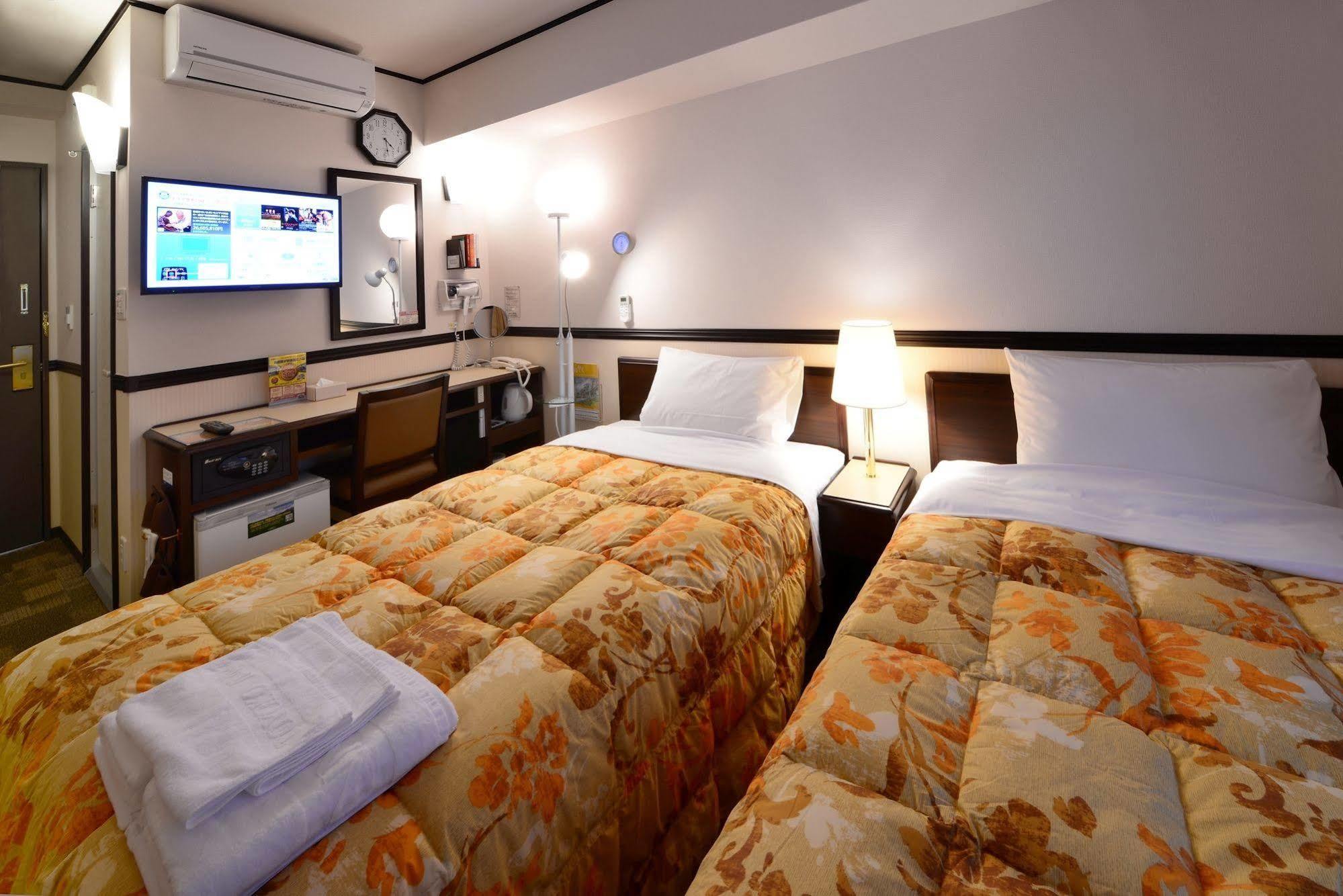 Toyoko Inn Kobe Minatogawa Koen Exterior foto